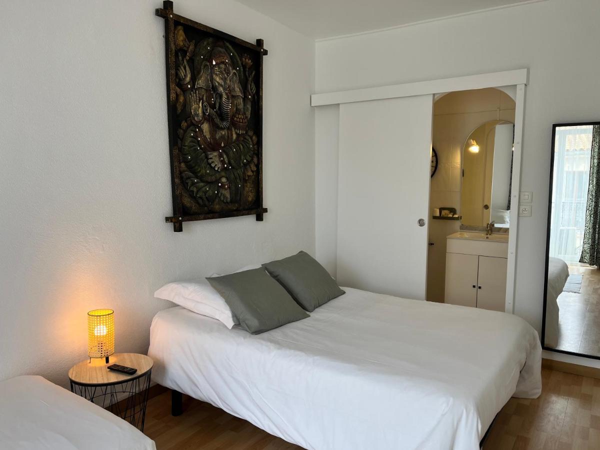 Les Enfants Terribles Hotel Villeneuve-lès-Béziers Екстериор снимка